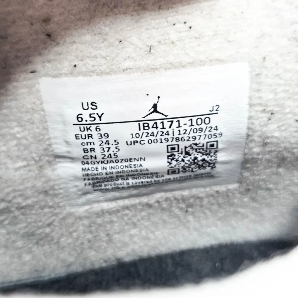 Air Jordan 4 Retro White Cement GS 6.5Y Women’s 8 IB4171-100 No Box